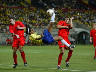 Ronaldinho (Brésil vs Belgique, Kobe, JAPON, Coupe du Monde 2002) Copyright ALAIN GADOFFRE