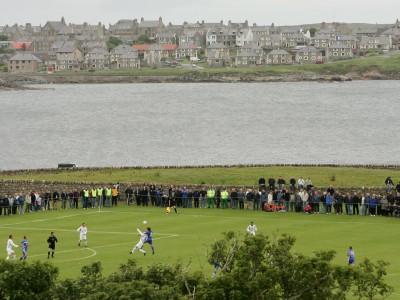 Iles Shetland vs Ile Saaremaa (Lerwick, Iles Shetland, ECOSSE, 2005) Copyright ALAIN GADOFFRE