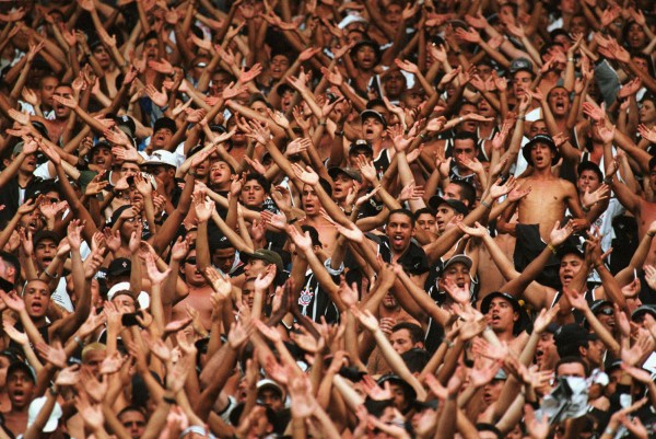 SUPPORTERS-MARACANA