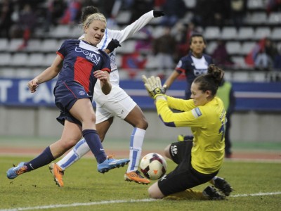 Lindsey Horan (PSG Fem. vs Soyaux, Paris, FRANCE, 2013) Copyright ALAIN GADOFFRE