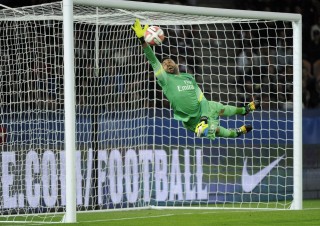 Salvatore Sirigu (PSG vs Lyon, Paris, FRANCE, 2014) Copyright JEAN-MARIE HERVIO